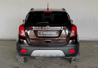 Подержанный автомобиль Opel Mokka 2012 года (5 фото)