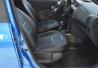 Подержанный автомобиль Renault Logan Sedan 2021 года (10 фото)