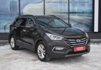 Подержанный автомобиль Hyundai Santa Fe 2017 года (3 фото)