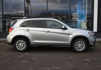Подержанный автомобиль Mitsubishi ASX 2017 года (4 фото)