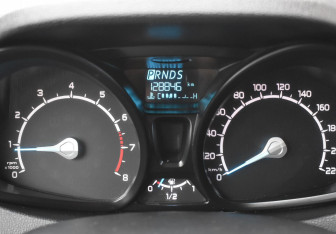 Подержанный автомобиль Ford EcoSport 2014 года (13 фото)