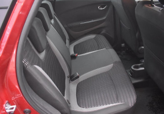 Подержанный автомобиль Renault Kaptur 2020 года (11 фото)