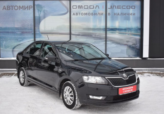 Подержанный автомобиль Skoda Rapid Liftback 2019 года (3 фото)