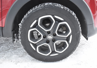 Подержанный автомобиль Renault Kaptur 2021 года (9 фото)