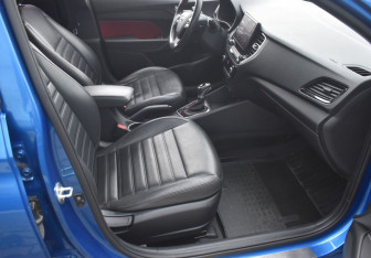 Подержанный автомобиль Hyundai Solaris Sedan 2020 года (10 фото)