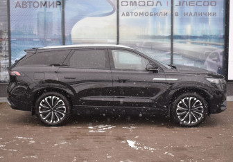 Подержанный автомобиль Jaecoo J8 2024 года (4 фото)
