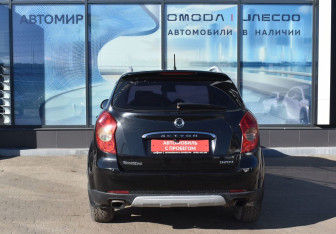 Подержанный автомобиль SsangYong Actyon 2011 года (6 фото)