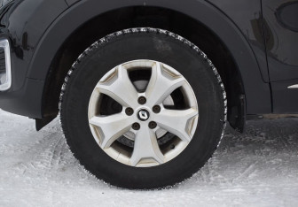 Подержанный автомобиль Renault Kaptur 2021 года (9 фото)