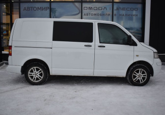 Подержанный автомобиль Volkswagen Transporter Minivan 2007 года (4 фото)