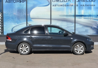Подержанный автомобиль Volkswagen Polo Sedan 2017 года (4 фото)