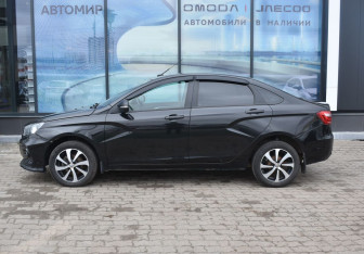 Подержанный автомобиль LADA (ВАЗ) Vesta Sedan 2017 года (8 фото)