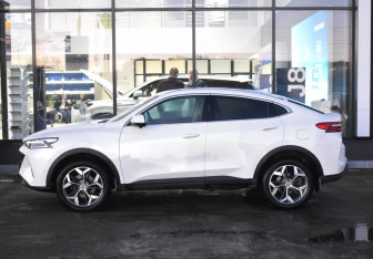 Подержанный автомобиль Haval F7x 2023 года (8 фото)