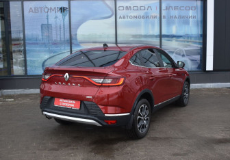 Подержанный автомобиль Renault Arkana 2021 года (5 фото)
