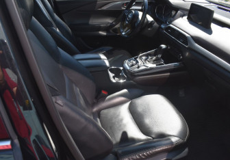 Подержанный автомобиль Mazda CX-9 2017 года (10 фото)