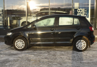 Подержанный автомобиль Volkswagen Golf Plus 2012 года (8 фото)