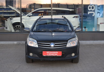 Подержанный автомобиль Geely MK Cross 2012 года (2 фото)