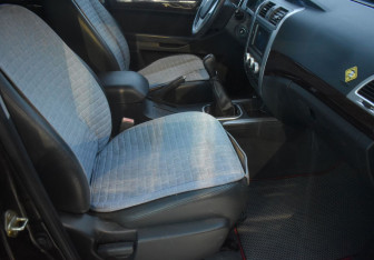 Подержанный автомобиль Foton Tunland 2012 года (9 фото)