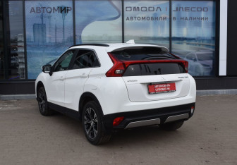 Подержанный автомобиль Mitsubishi Eclipse Cross 2018 года (7 фото)