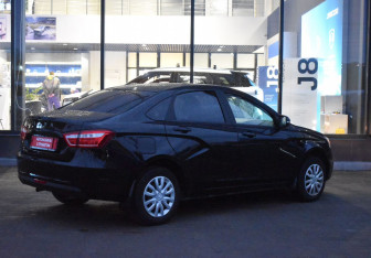 Подержанный автомобиль LADA (ВАЗ) Vesta Sedan 2021 года (5 фото)