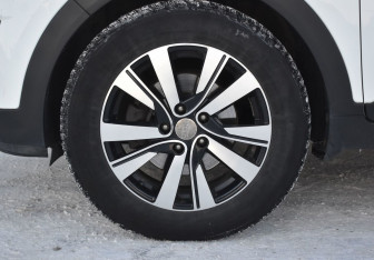 Подержанный автомобиль Hyundai Creta 2017 года (9 фото)