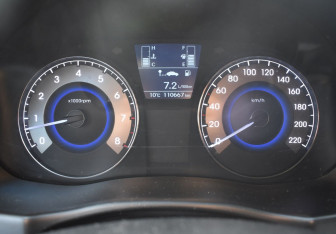 Подержанный автомобиль Hyundai Solaris Sedan 2015 года (13 фото)