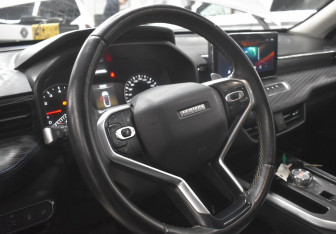 Подержанный автомобиль Haval Jolion 2023 года (13 фото)