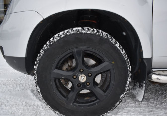 Подержанный автомобиль Renault Duster 2015 года (9 фото)