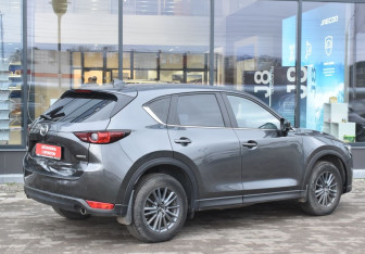 Подержанный автомобиль Mazda CX-5 2021 года (5 фото)