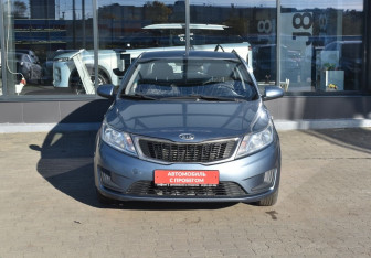 Подержанный автомобиль Kia Rio Sedan 2012 года (2 фото)