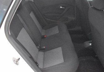 Подержанный автомобиль Volkswagen Polo Sedan 2013 года (11 фото)