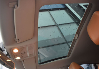 Подержанный автомобиль Volkswagen Passat CC 2011 года (16 фото)