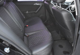 Подержанный автомобиль Kia Cerato Sedan 2011 года (11 фото)