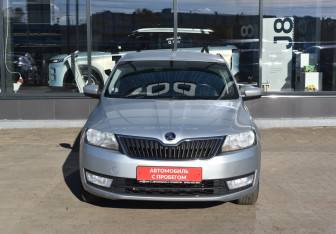 Подержанный автомобиль Skoda Rapid Liftback 2017 года (2 фото)