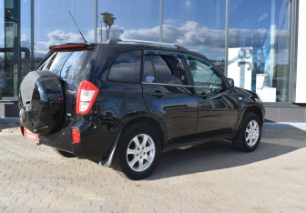 Подержанный автомобиль Chery Tiggo (T11) 2013 года (5 фото)