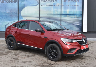 Подержанный автомобиль Renault Arkana 2021 года (3 фото)