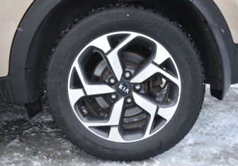 Подержанный автомобиль Kia Sportage 2018 года (9 фото)