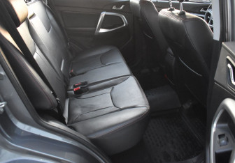 Подержанный автомобиль Chery Tiggo 5 2015 года (11 фото)