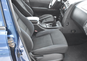 Подержанный автомобиль SsangYong Actyon Sports 2012 года (10 фото)