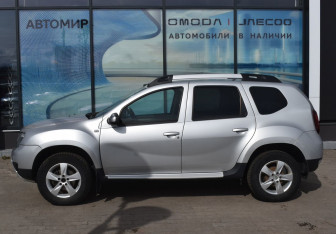 Подержанный автомобиль Renault Duster 2018 года (8 фото)