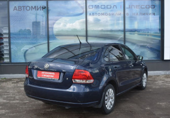 Подержанный автомобиль Volkswagen Polo Sedan 2014 года (5 фото)