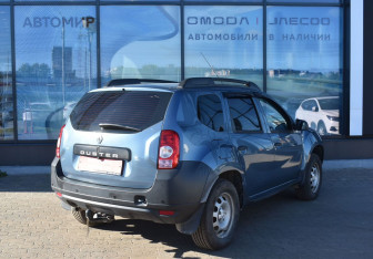 Подержанный автомобиль Renault Duster 2013 года (5 фото)