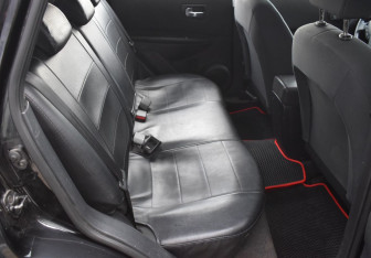 Подержанный автомобиль Nissan Qashqai 2012 года (10 фото)