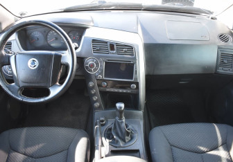 Подержанный автомобиль SsangYong Kyron 2010 года (12 фото)