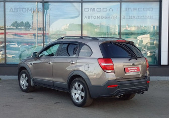 Подержанный автомобиль Chevrolet Captiva 2013 года (7 фото)