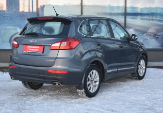 Подержанный автомобиль Chery Tiggo 5 2015 года (5 фото)