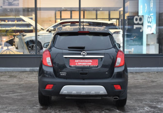 Подержанный автомобиль Opel Mokka 2013 года (6 фото)