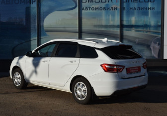 Подержанный автомобиль LADA (ВАЗ) Vesta Wagon 2019 года (7 фото)