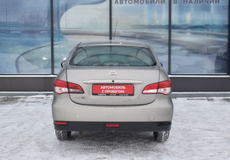 Подержанный автомобиль Nissan Almera Sedan 2013 года (6 фото)