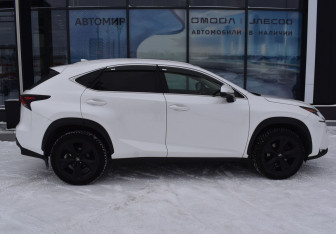 Подержанный автомобиль Lexus NX 2015 года (4 фото)