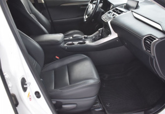 Подержанный автомобиль Lexus NX 2015 года (10 фото)